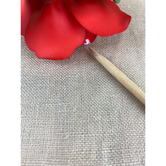 Vintage Golden Crown E & R Delicate Porcelain Red Rose Flower Figurine - Picture 11 of 11